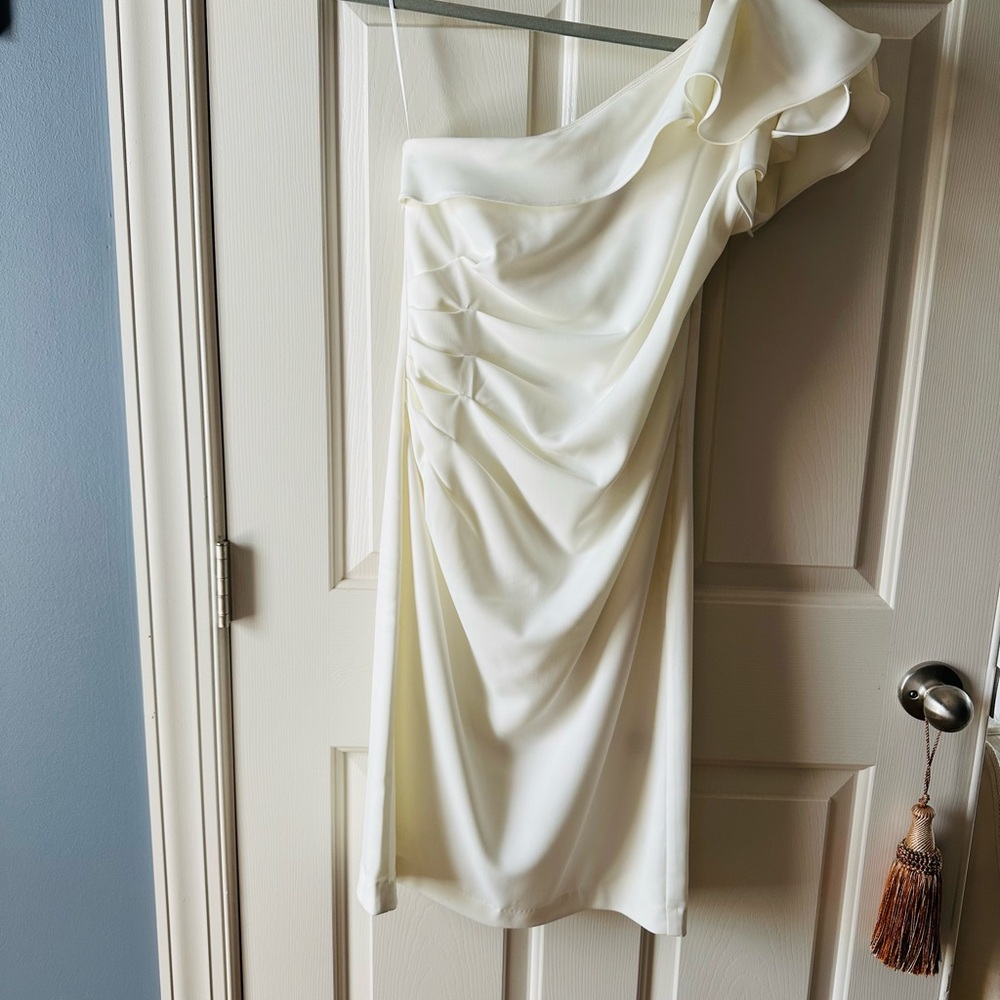 Carmen Marc Valvo One-Shoulder Ivory Dress